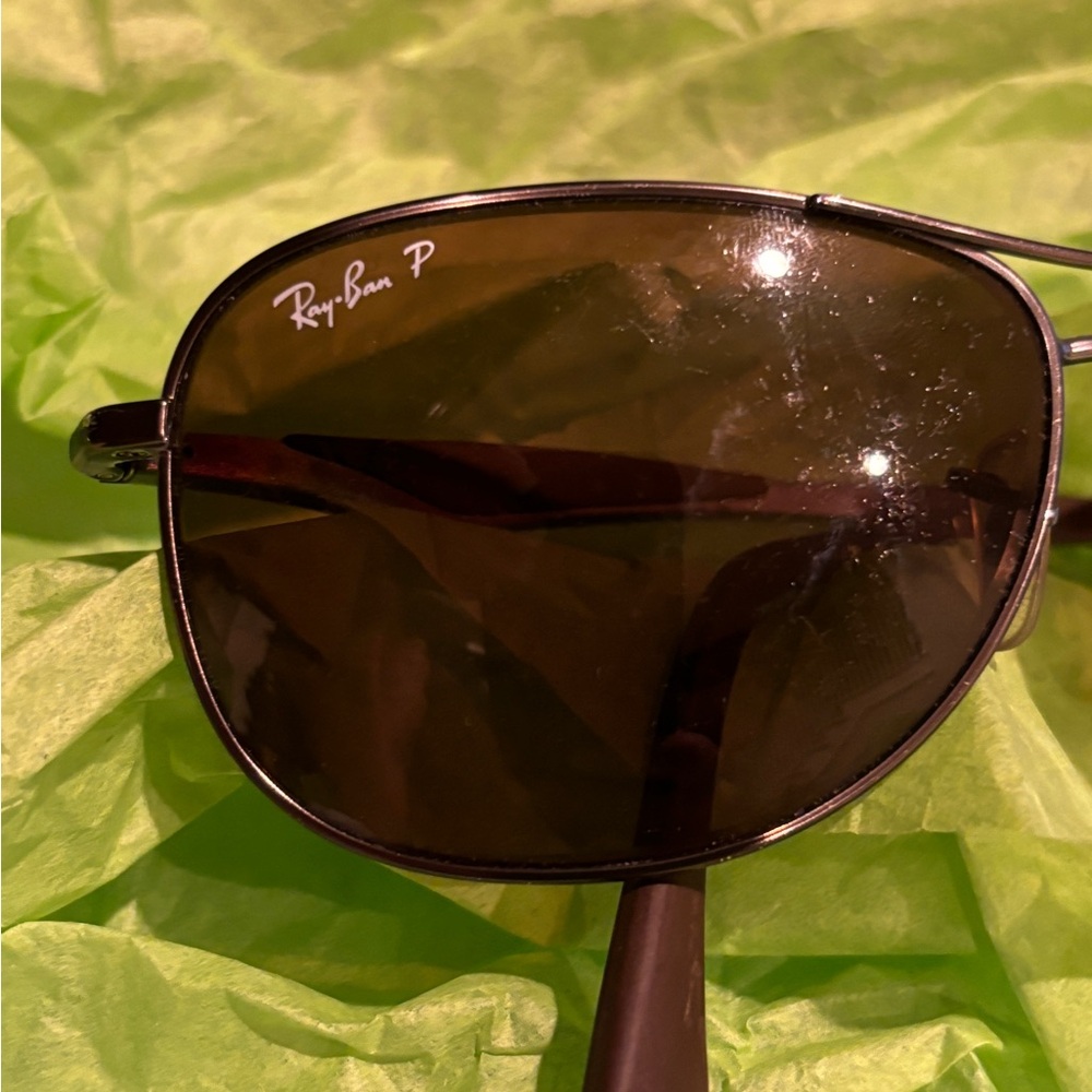 RAY-BAN P AVIATOR SUN GLASSES